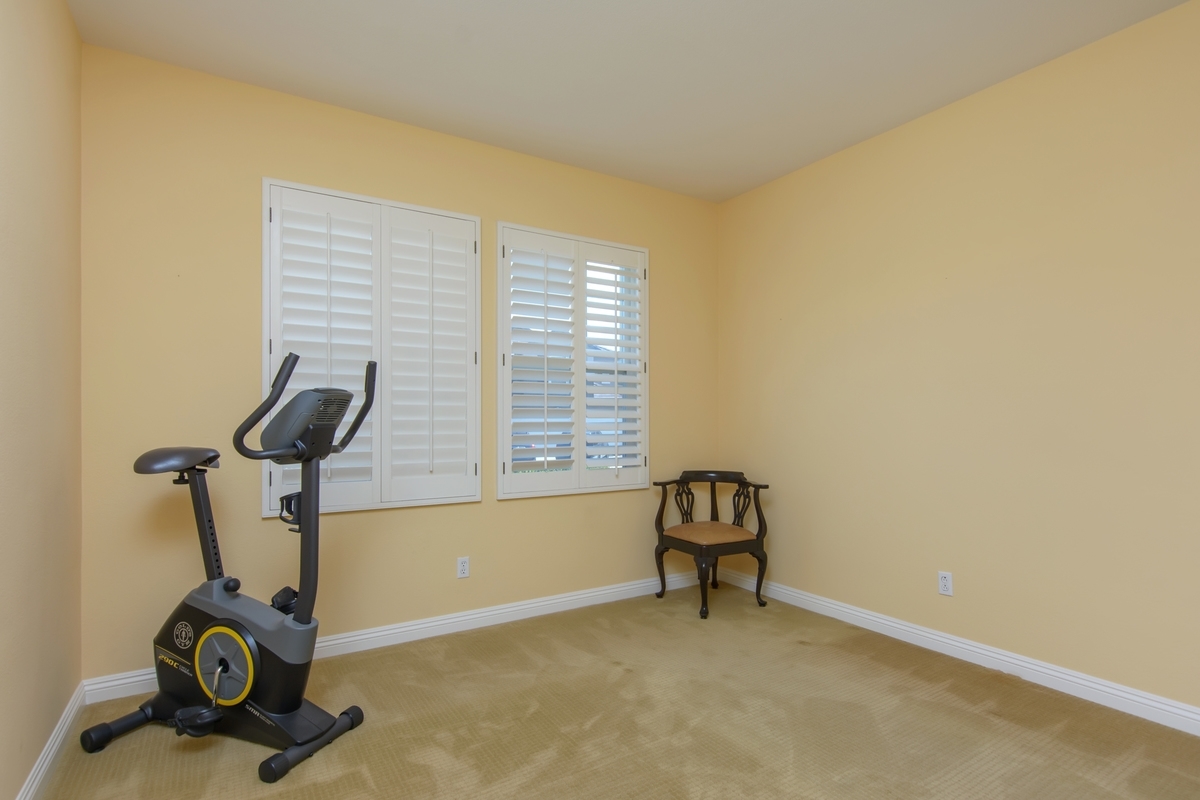 3915 Rill Court Carlsbad, CA 92010 - Photo 17 of 25 Gallery Image 17