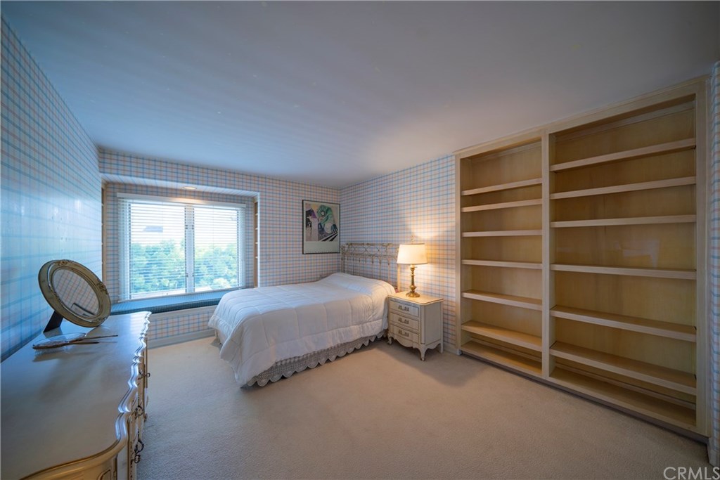 16282 Typhoon Lane Huntington Beach, CA 92649 - Photo 28 of 39