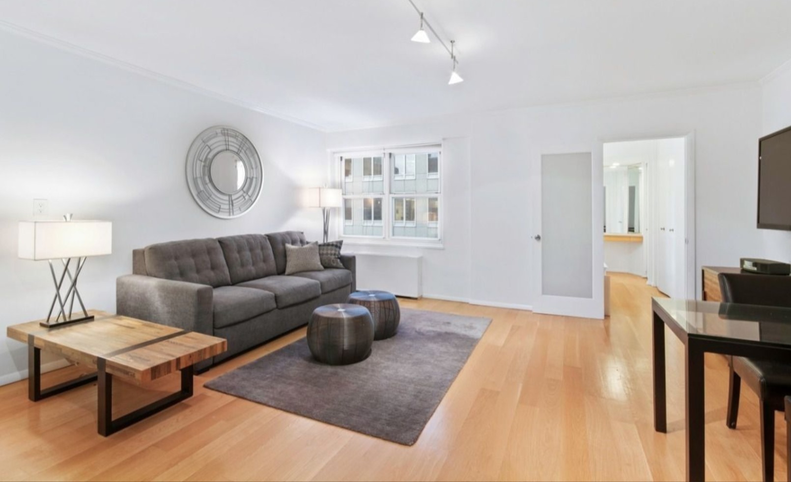 159 West 53rd Street, Unit 26A Manhattan, NY 10019 - Photo 2 of 5