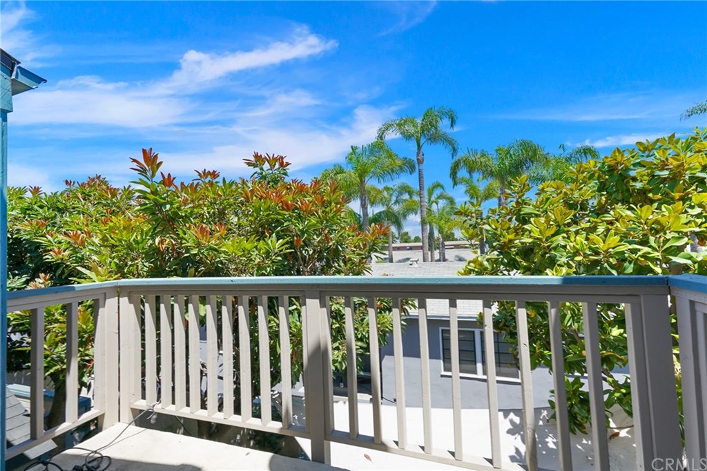 533 Walnut Avenue, Unit 9 Long Beach, CA 90802 - Photo 28 of 32