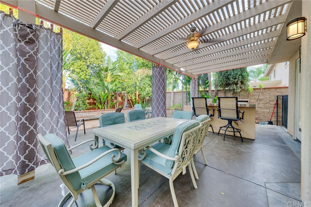 935 Windy Ridge Drive Corona, CA 92882 - Photo 9 of 42