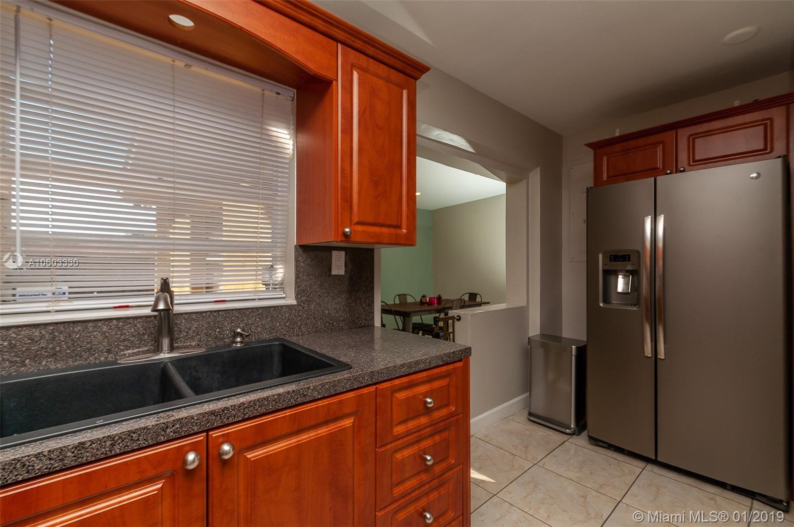 6204 Wiley Street Hollywood, FL 33023 - Photo 11 of 28