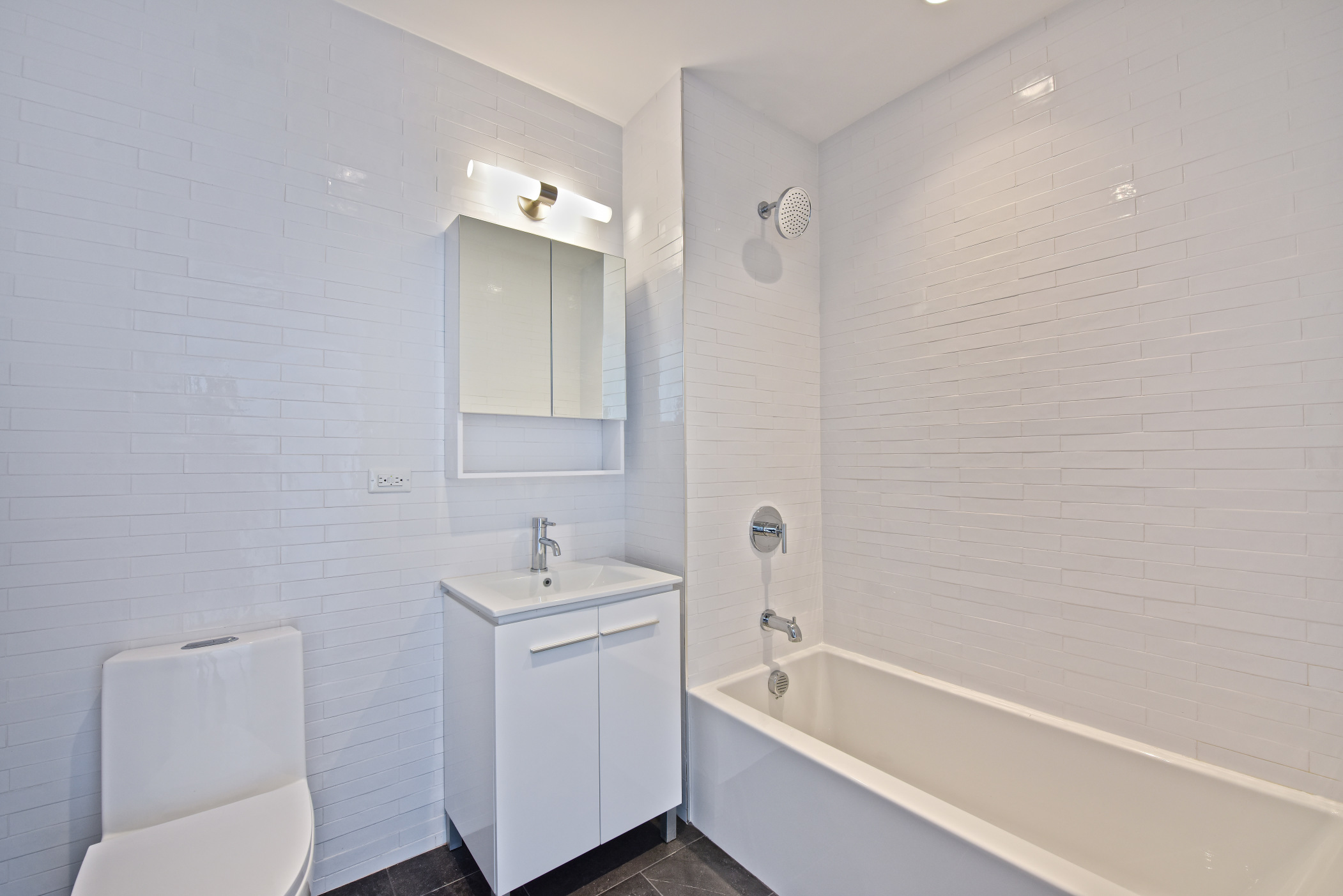 312 Broadway, Unit 6A Brooklyn, NY 11211 - Photo 6 of 9