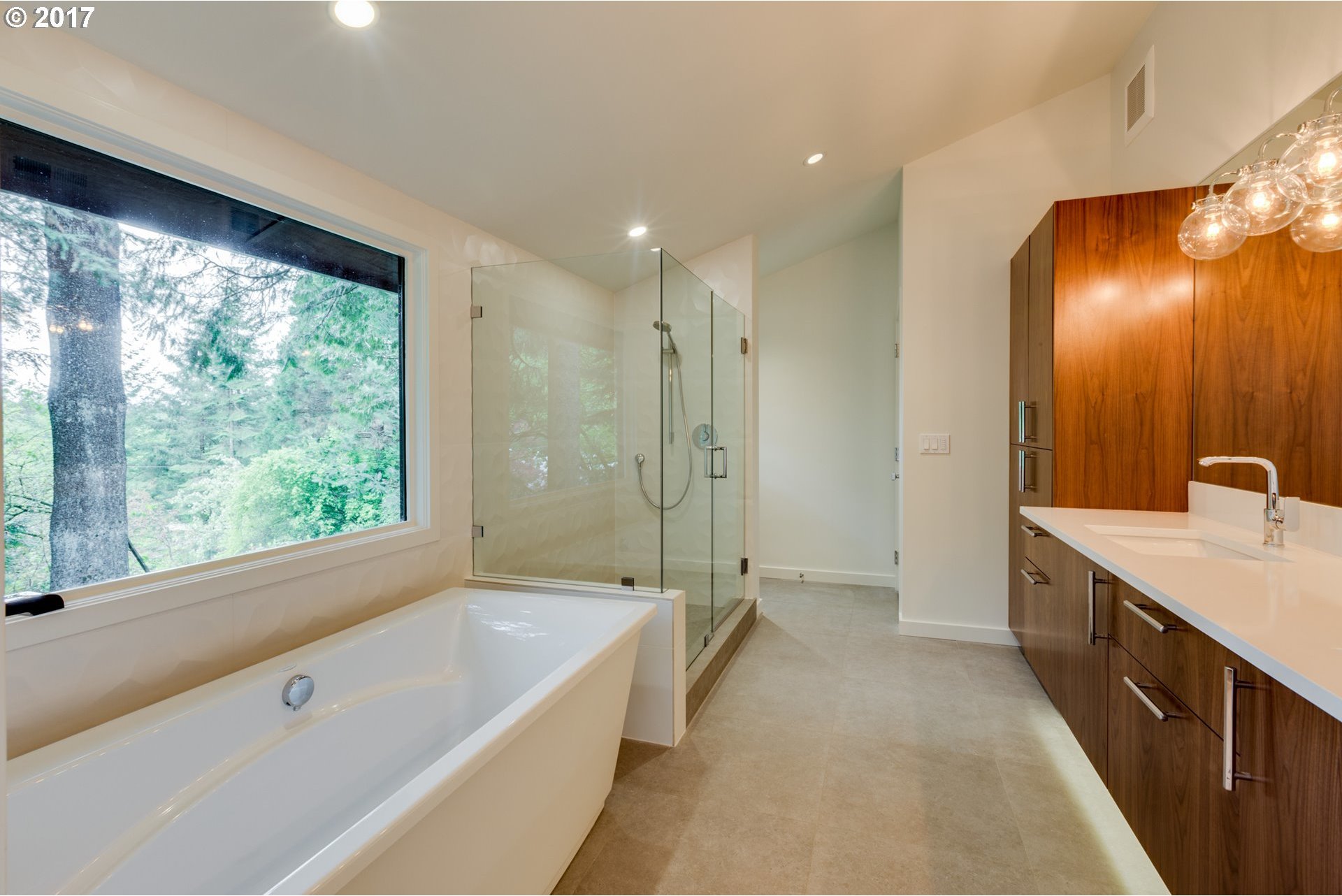 4524 Southwest Fairview Boulevard Portland, OR 97221 - Photo 15 of 31 Gallery Image 15