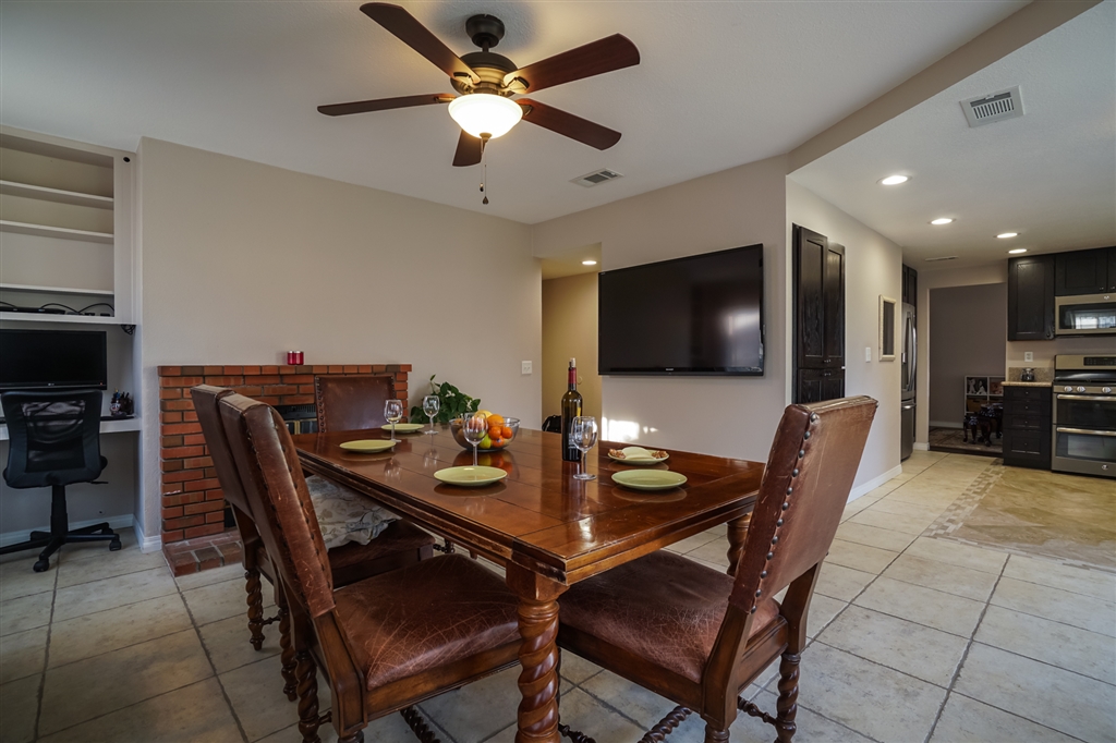 5358 Rio Plata Drive Oceanside, CA 92057 - Photo 12 of 25 Gallery Image 12