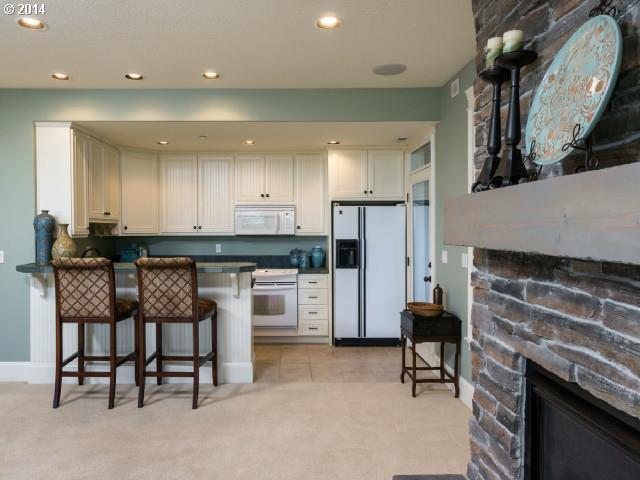 27017 Southwest Ladd Hill Road Sherwood, OR 97140 - Photo 13 of 16 Gallery Image 13