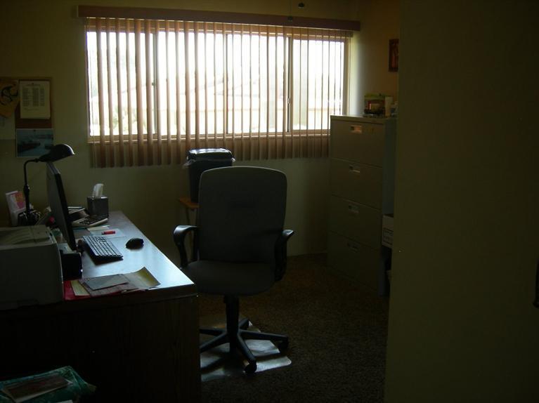 2848 Summit Circle Bakersfield, CA 93306 - Photo 10 of 15 2nd bedroom / Office