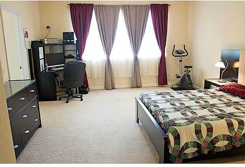 22033 Southwest 95th Place Miami, FL 33190 - Photo 15 of 18