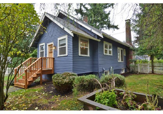 4635 Southwest Evans Street Portland, OR 97219 - Photo 1 of 16 Gallery Image 1