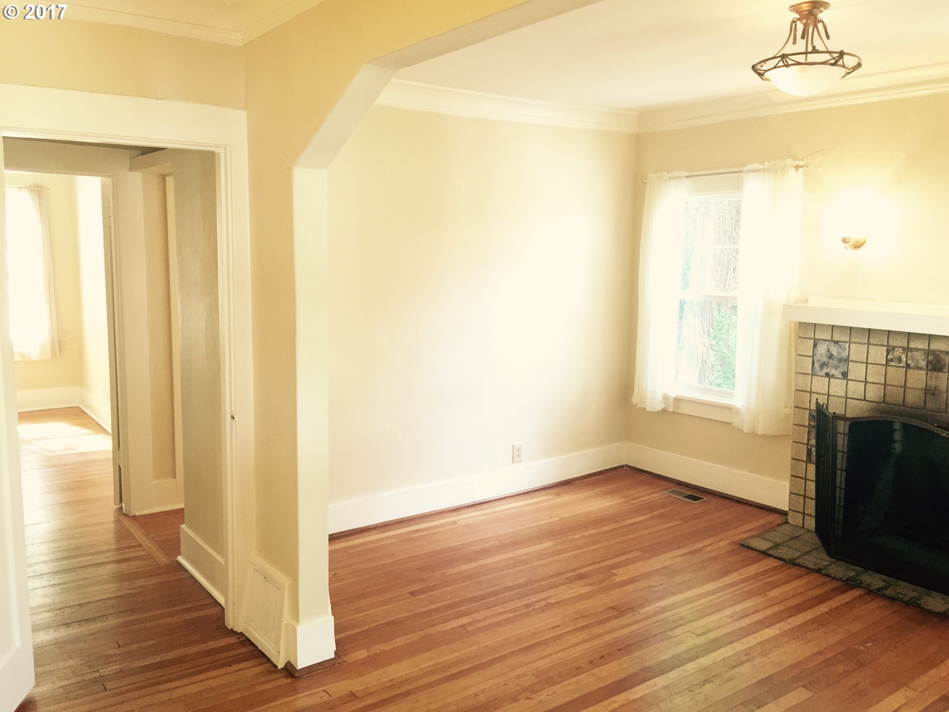 922 Southwest Curry Street Portland, OR 97239 - Photo 9 of 21 Gallery Image 9