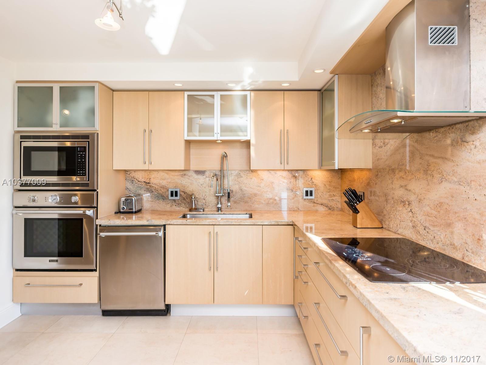 607 Ocean Drive, Unit 9K Key Biscayne, FL 33149 - Photo 32 of 78