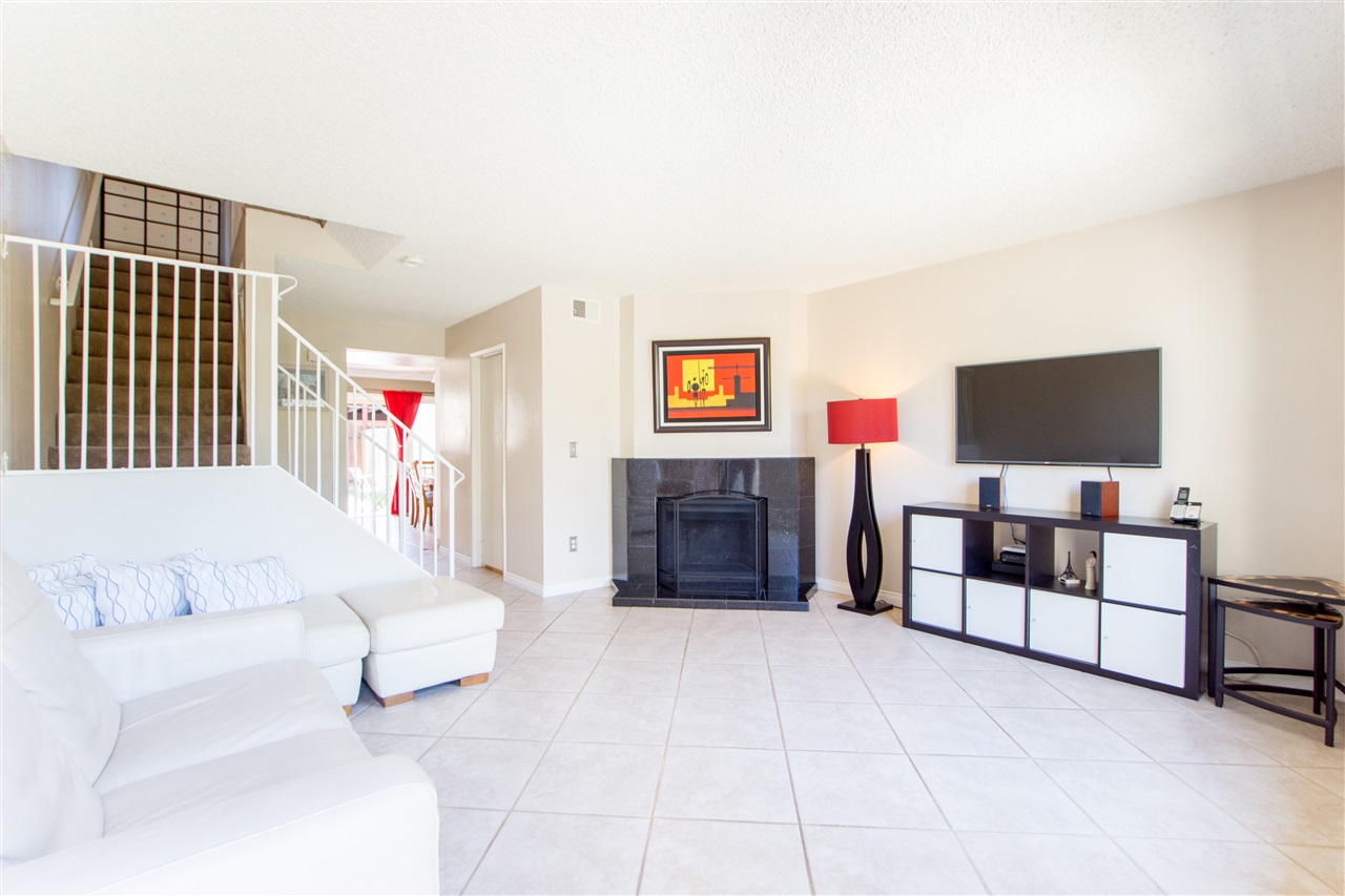 280 Espanas Glen Escondido, CA 92026 - Photo 2 of 25