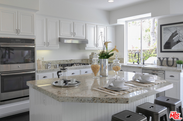 7857 West 83rd Street Playa del Rey, CA 90293 - Photo 10 of 36 Gallery Image 10