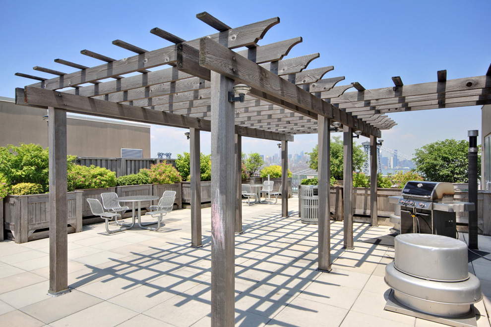 440 Kent Avenue, Unit 7D Brooklyn, NY 11249 - Photo 10 of 13