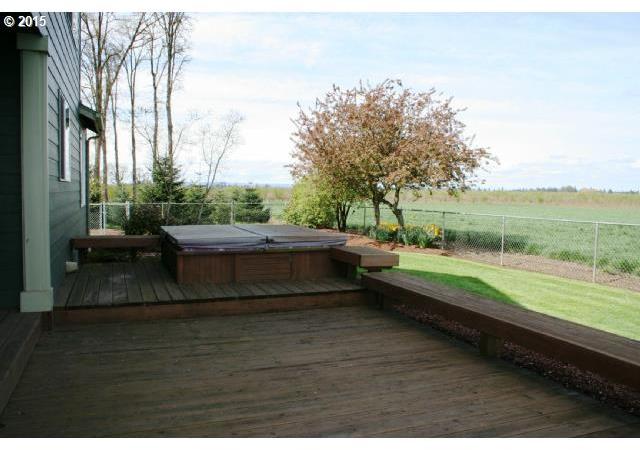 8445 Hazelgreen Road Northeast Silverton, OR 97381 - Photo 3 of 16 Gallery Image 3