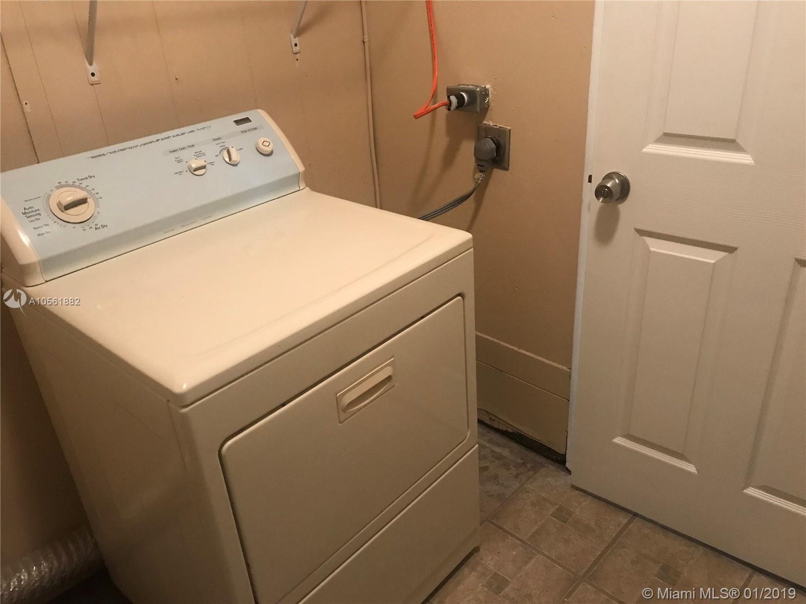 324 Northwest 3rd Street Deerfield Beach, FL 33441 - Photo 7 of 9