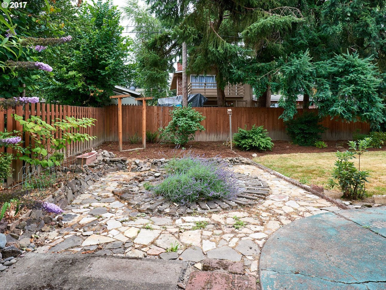 12090 Southwest Cheshire Road Beaverton, OR 97008 - Photo 18 of 25 Gallery Image 18