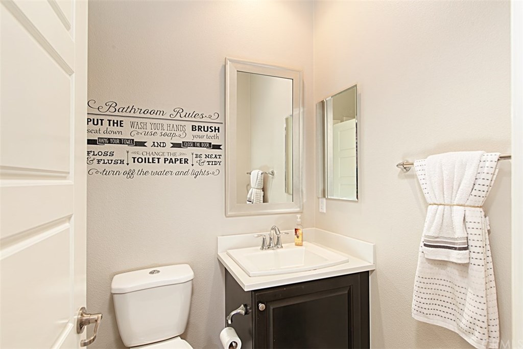 41275 St Croix Temecula, CA 92591 - Photo 29 of 44