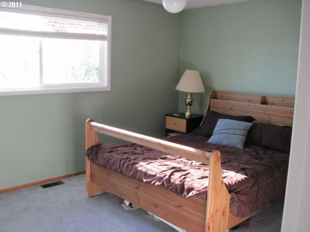 929 Northeast Donelson Road Hillsboro, OR 97124 - Photo 14 of 14 Gallery Image 14