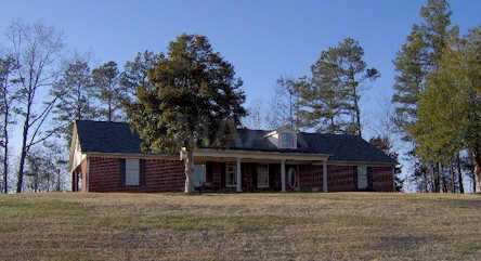 1400 Dee Moore Road Selmer, TN 38375 - Photo 1 of 1 Gallery Image 1