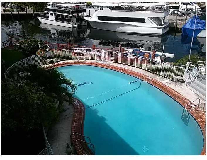 13105 Ixora Court, Unit 318 North Miami, FL 33181 - Photo 11 of 14