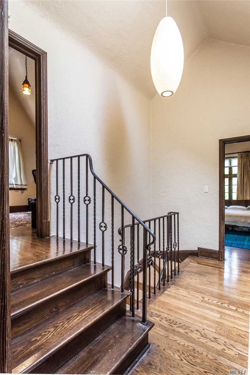 7 Holder Place Queens, NY 11375 - Photo 13 of 19