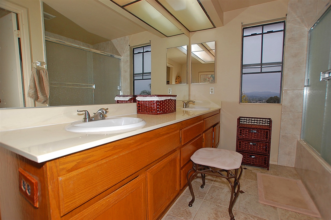 1826 Willowspring Drive North Encinitas, CA 92024 - Photo 23 of 25