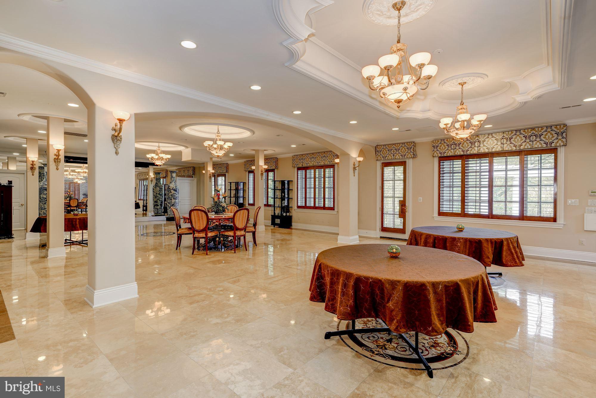 11809 Centurion Way Potomac, MD 20854 - Photo 5 of 30