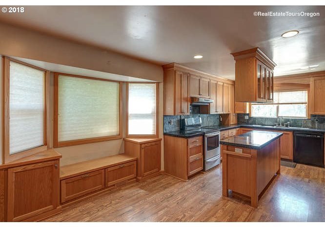 20349 South Leland Road Oregon City, OR 97045 - Photo 9 of 32