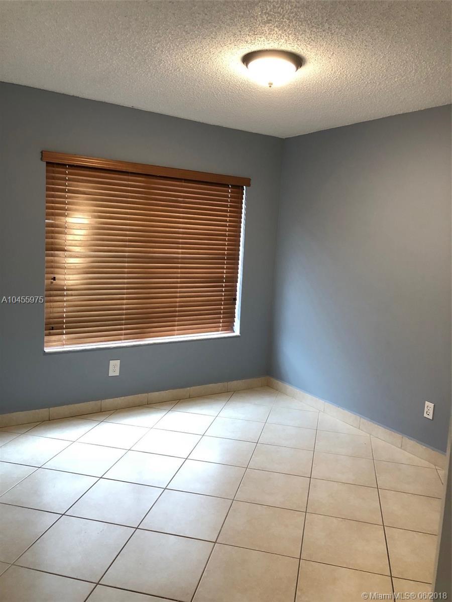 14350 Southwest 175th Terrace Miami, FL 33177 - Photo 12 of 19