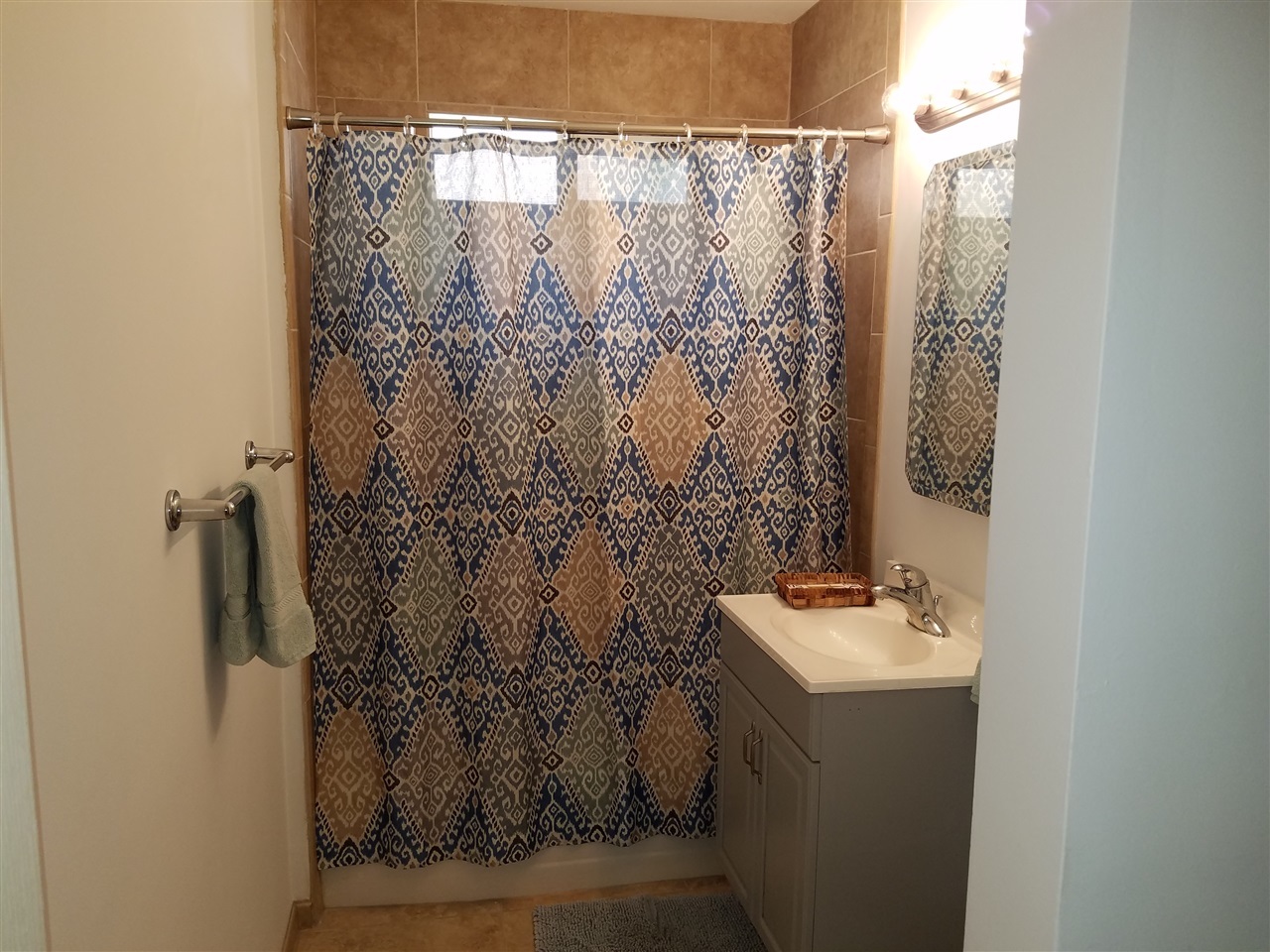 9019 Bubbling Wells Road Lakeside, CA 92040 - Photo 7 of 8 Gallery Image 7