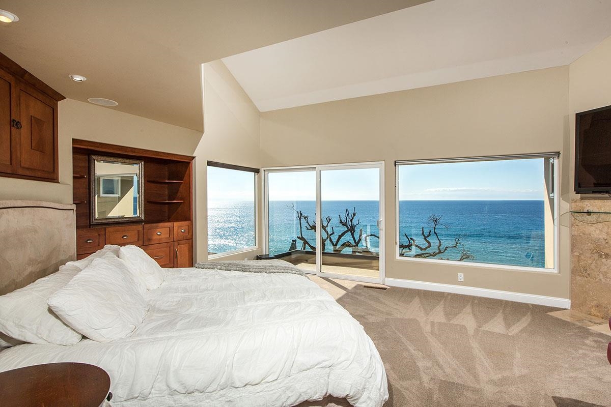 378 Neptune Avenue Encinitas, CA 92024 - Photo 9 of 24