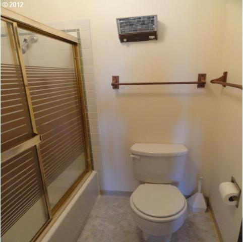950 Evergreen Road, Unit 313 Woodburn, OR 97071 - Photo 2 of 12 Gallery Image 2