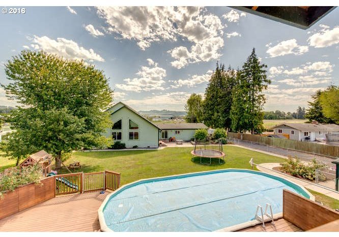 225 Robinson Road Woodland, WA 98674 - Photo 21 of 32 Gallery Image 21