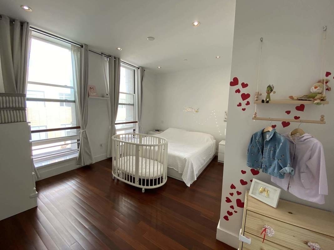 166 Montague Street, Unit 3C Brooklyn, NY 11201 - Photo 10 of 14