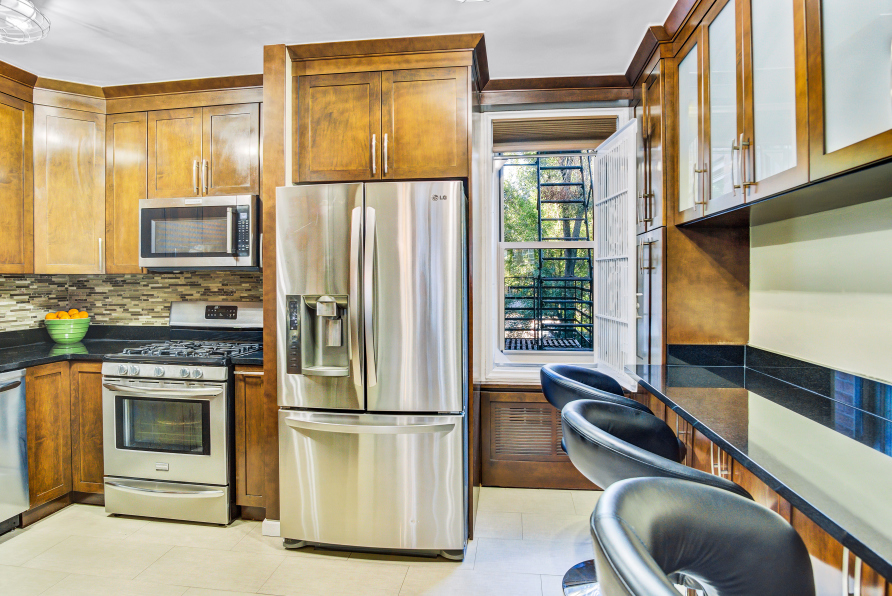 629 Kappock Street, Unit 5H Bronx, NY 10463 - Photo 5 of 17