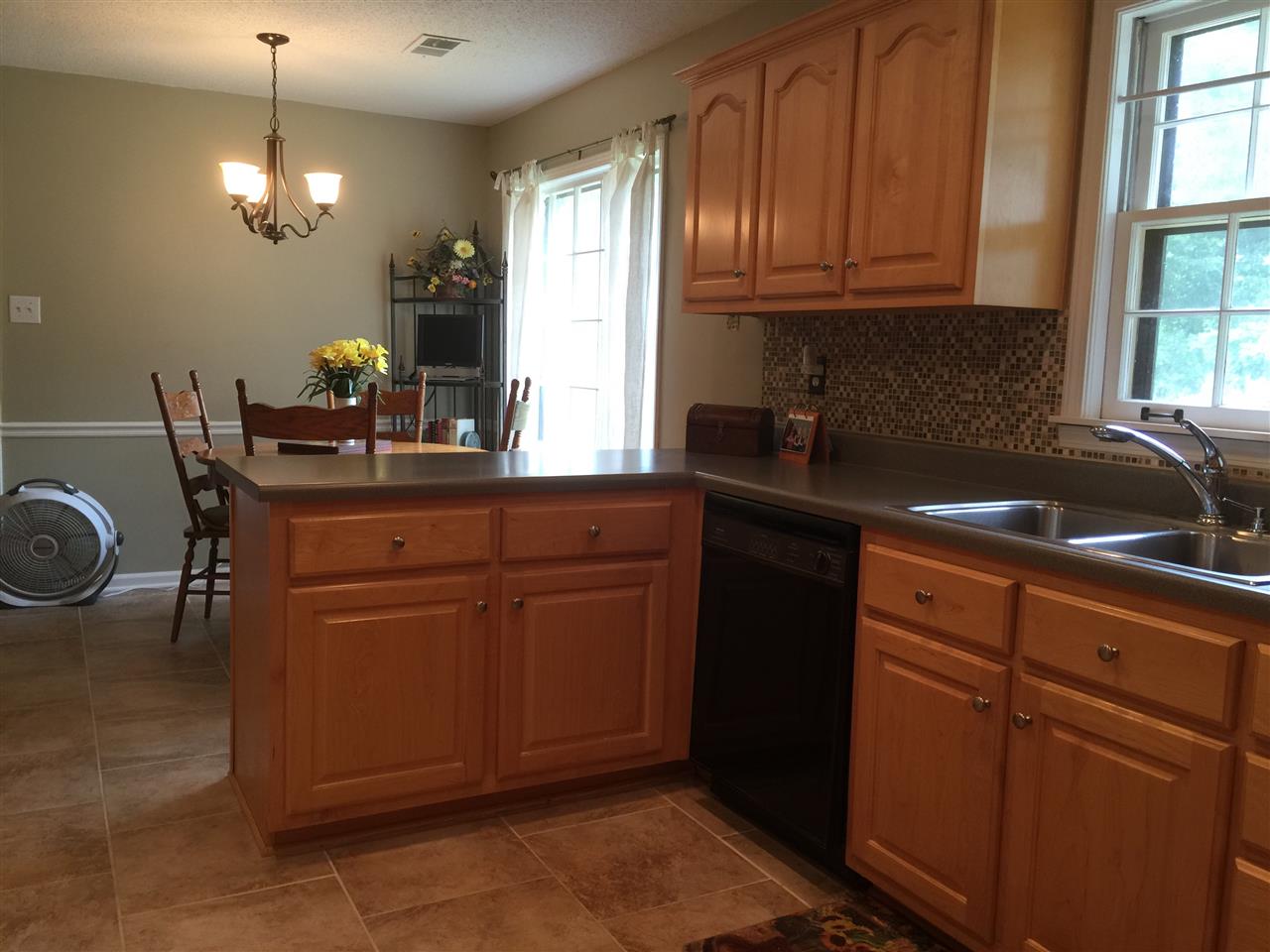 1070 Yorktown Road Collierville, TN 38017 - Photo 5 of 12 Gallery Image 5