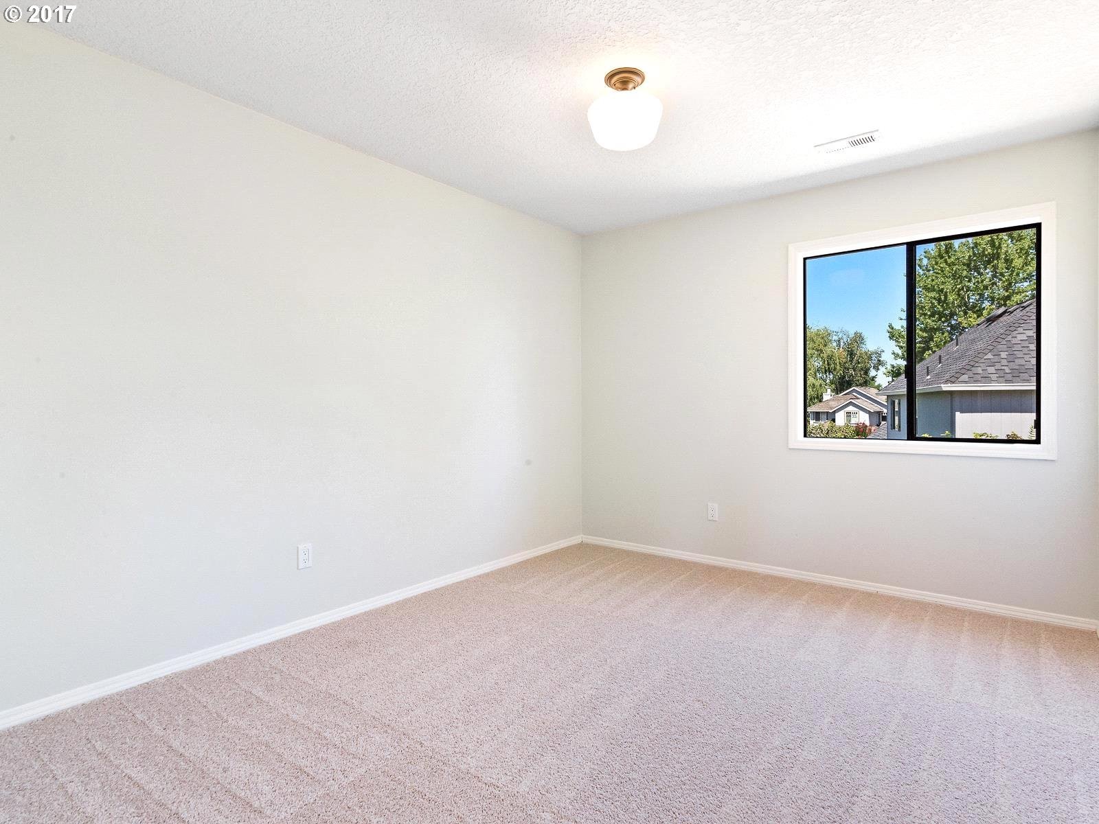 13091 Southwest Chimney Ridge Street Tigard, OR 97223 - Photo 17 of 31 Gallery Image 17