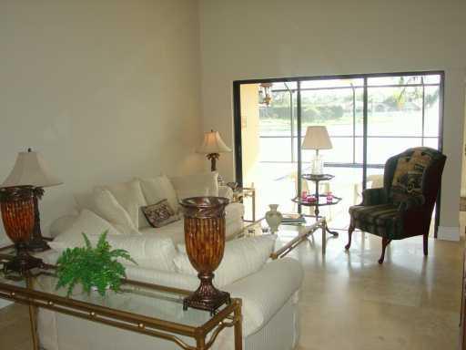 8600 Ardoch Road Miami Lakes, FL 33016 - Photo 2 of 8 Gallery Image 2