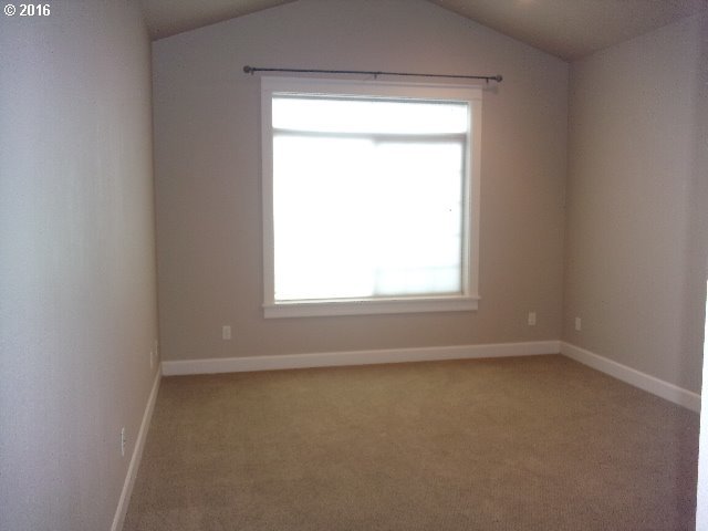 2621 Northwest Brockway Road Winston, OR 97496 - Photo 5 of 15 Gallery Image 5