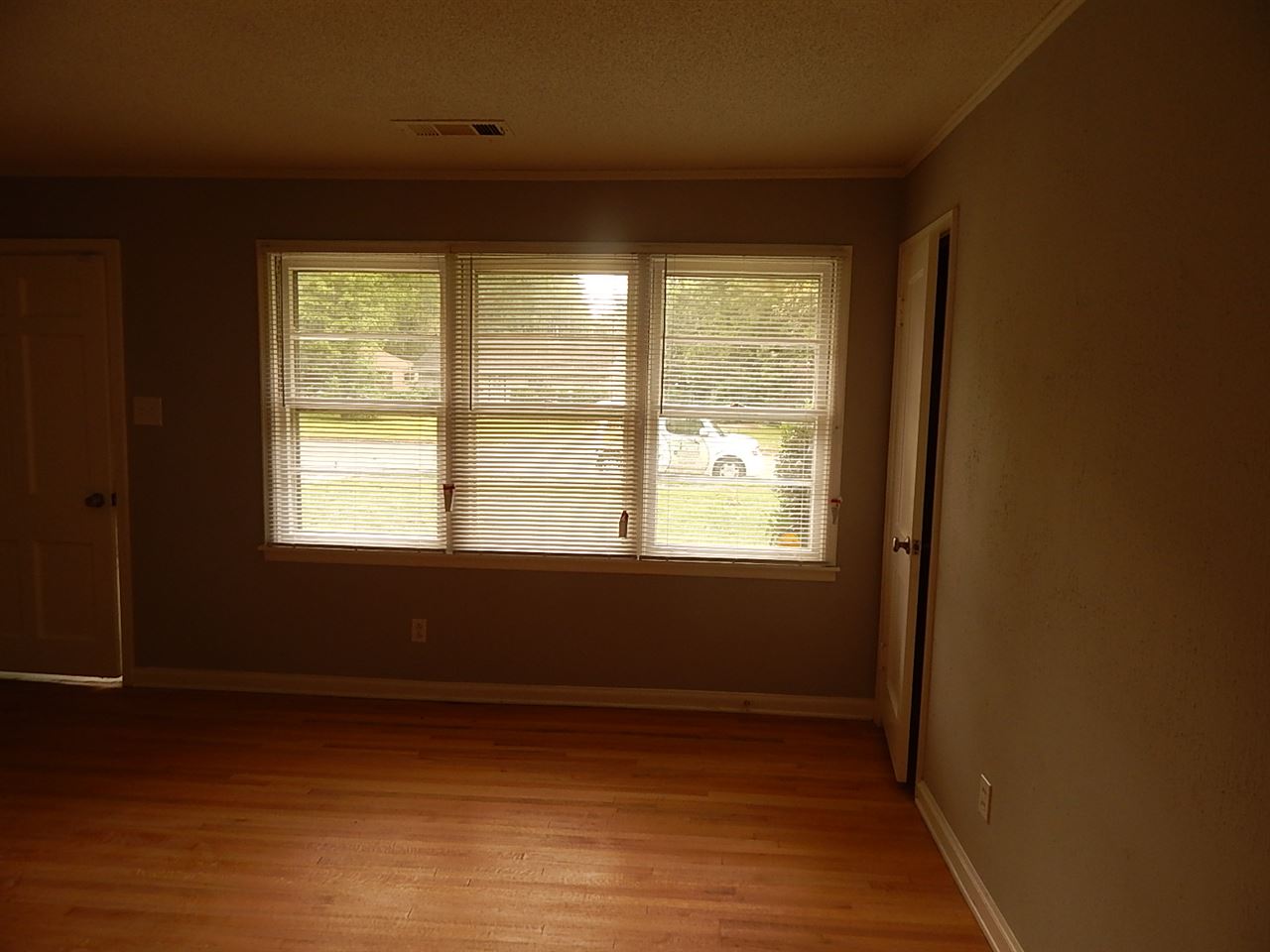 4586 Monaco Road Memphis, TN 38117 - Photo 8 of 15