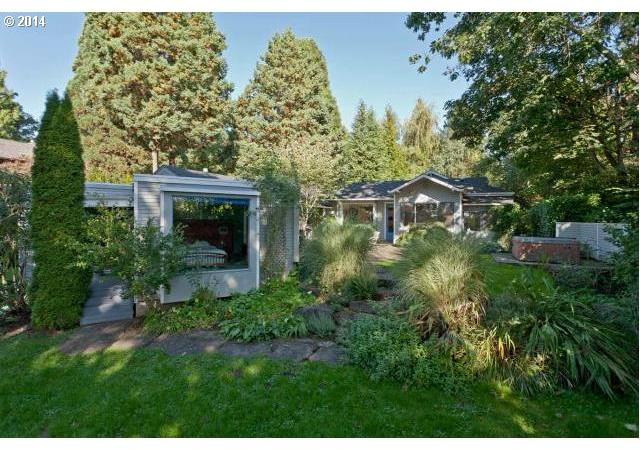 11511 Southwest Military Road Portland, OR 97219 - Photo 1 of 16 Gallery Image 1