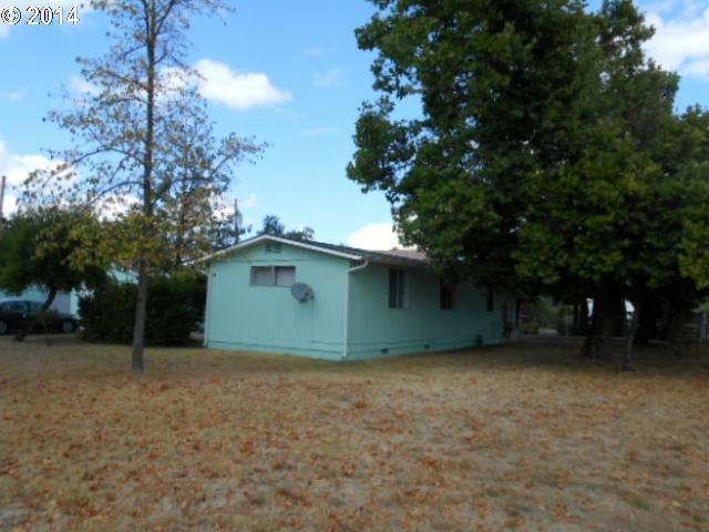 3402 Carnes Road Roseburg, OR 97471 - Photo 12 of 13 Gallery Image 12