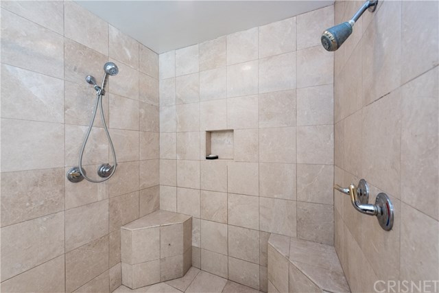 4450 La Barca Drive Tarzana, CA 91356 - Photo 24 of 28