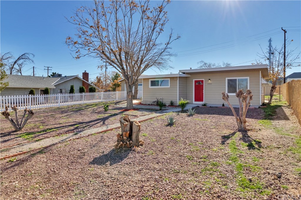 15943 Pine Street Hesperia, CA 92345 - Photo 3 of 21