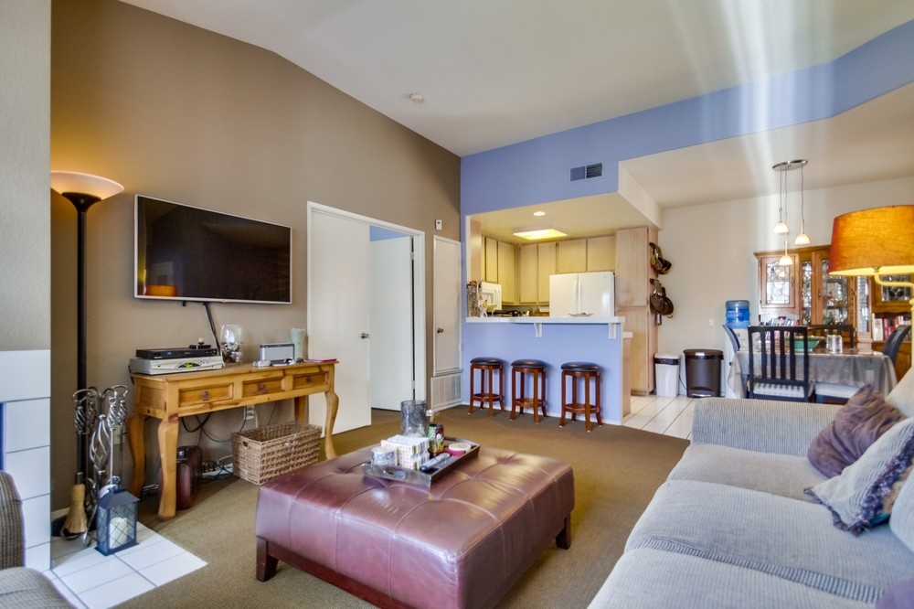 420 Ribbon Beach Way, Unit 267 Oceanside, CA 92058 - Photo 3 of 24 Gallery Image 3