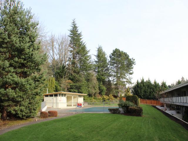 4460 Southwest Scholls Ferry Road, Unit 26A Portland, OR 97225 - Photo 1 of 10 Gallery Image 1