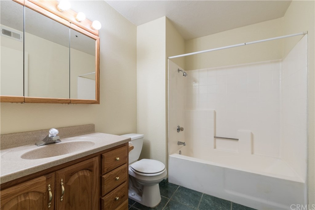 321 Inger Drive, Unit E36 Santa Maria, CA 93454 - Photo 17 of 20