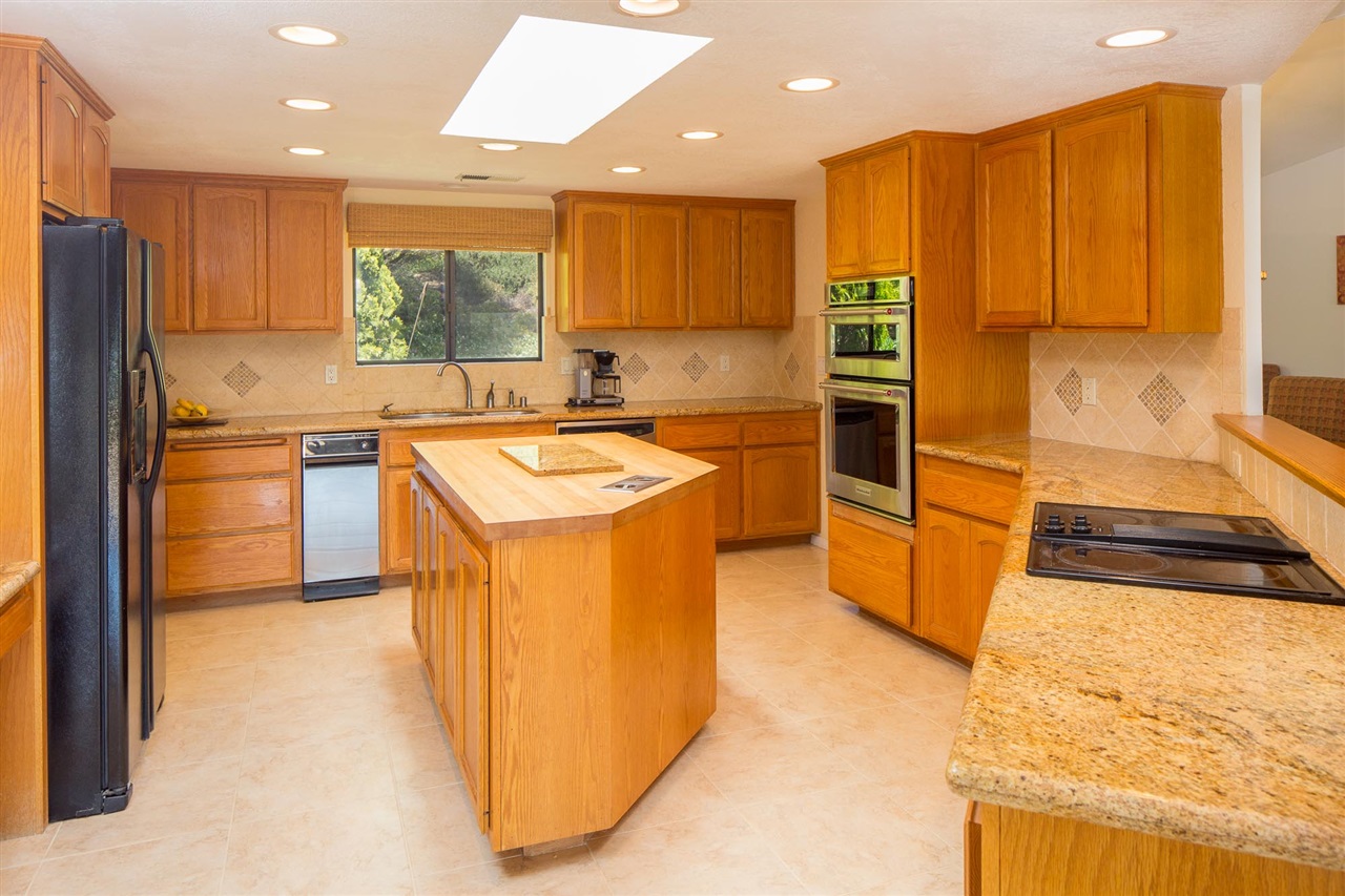 24013 Sargeant Road Ramona, CA 92065 - Photo 8 of 25 Gallery Image 8