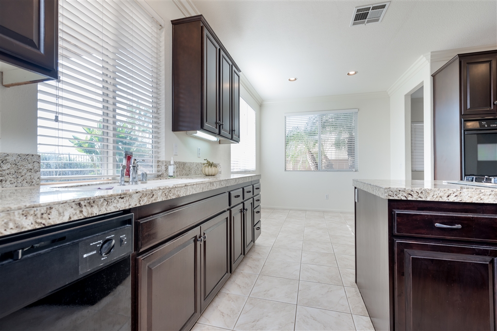 1060 Volcano Creek Road Chula Vista, CA 91913 - Photo 7 of 25